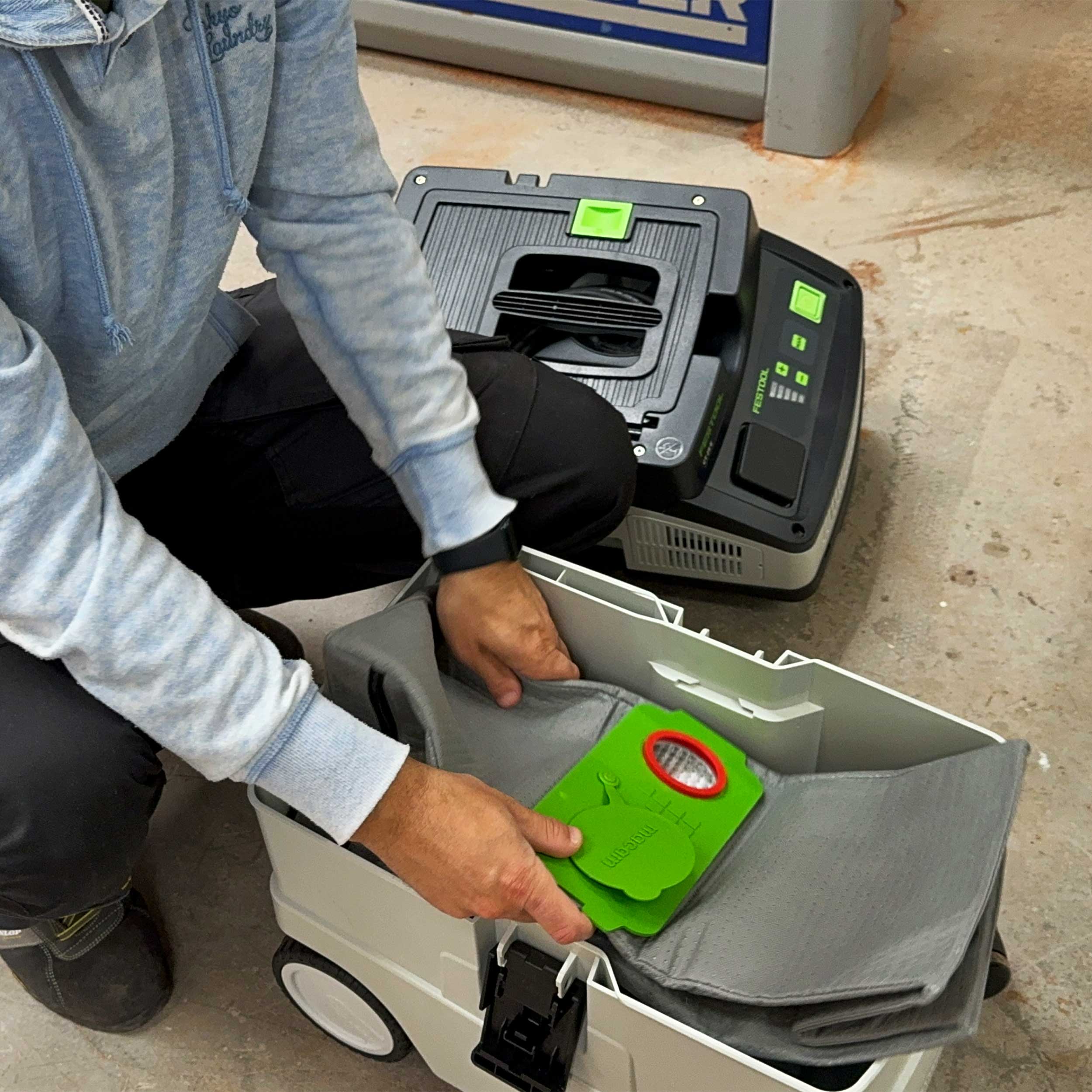 Reusable dust bag for Festool CT 25 fitted inside the dust extractor